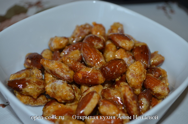 Рецепт: Грецкие орешки в сахаре - Оригинально