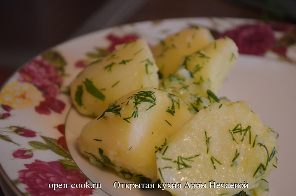 Ароматный картофель с зеленью