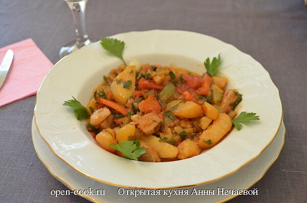 Свинина, тушеная с овощами