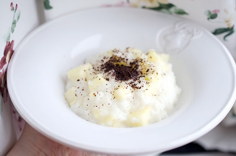 Рисовая каша с яблоком