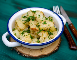 Картофель по-итальянски с пармезаном и чесноком